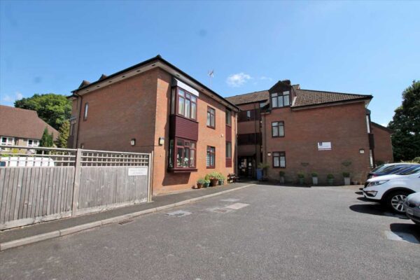 Summerhouse Court, Grayshott