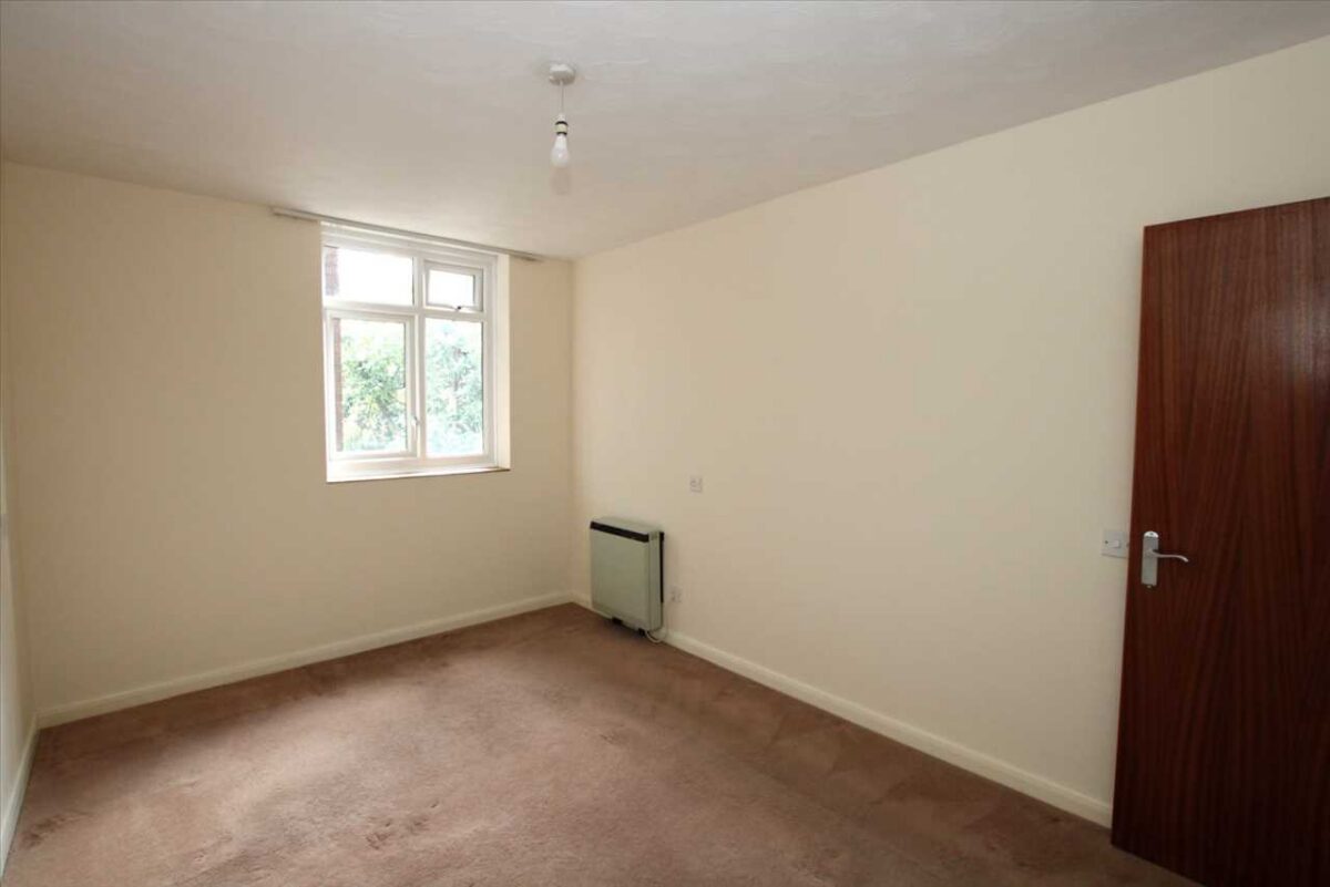 Summerhouse Court, Grayshott