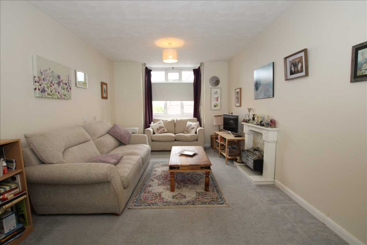 Summerhouse Court, Grayshott