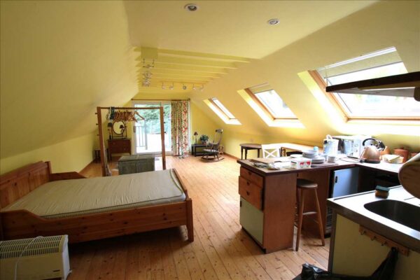 Pigeonhole, Grayshott