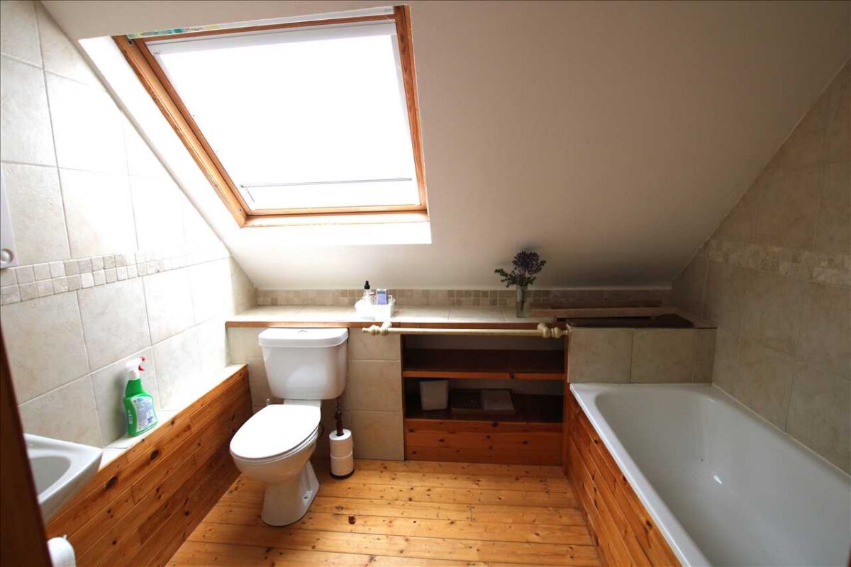 Pigeonhole, Grayshott