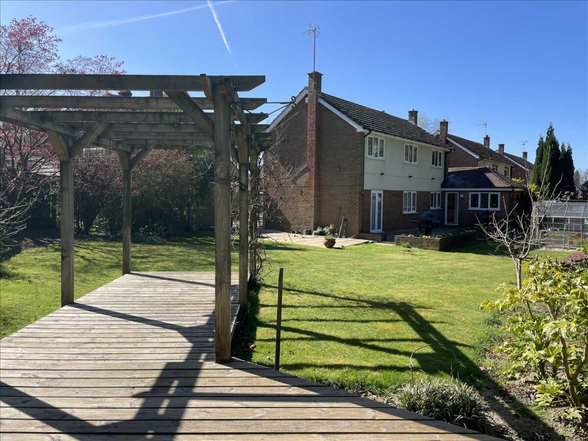 Mottram, Hindhead
