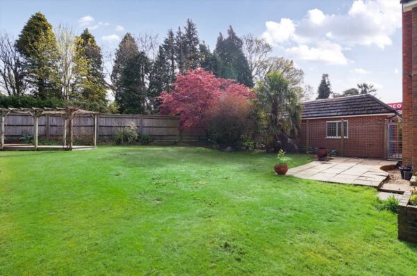 Mottram, Hindhead