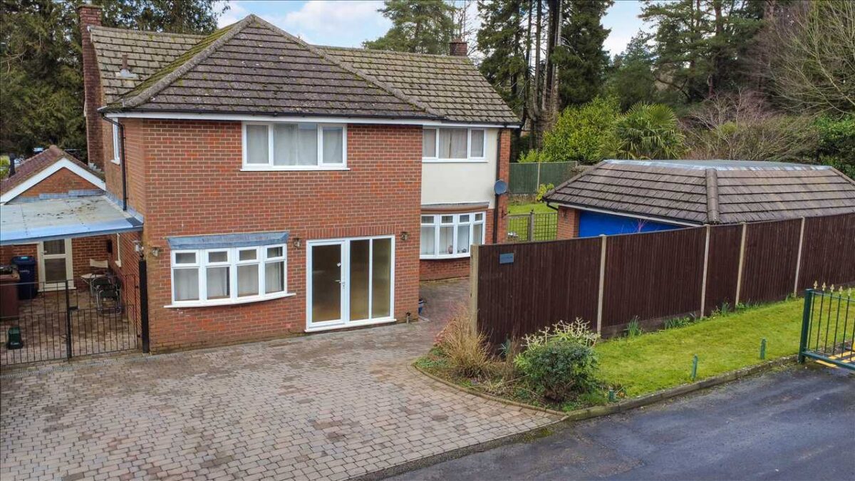 Mottram, Hindhead