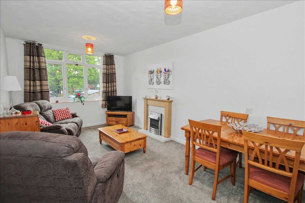 Summerhouse Court, Grayshott