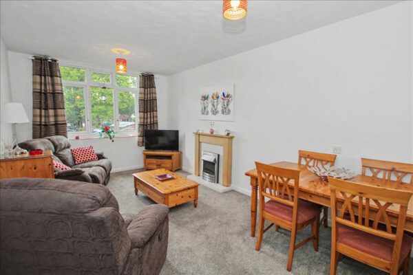 Summerhouse Court, Grayshott
