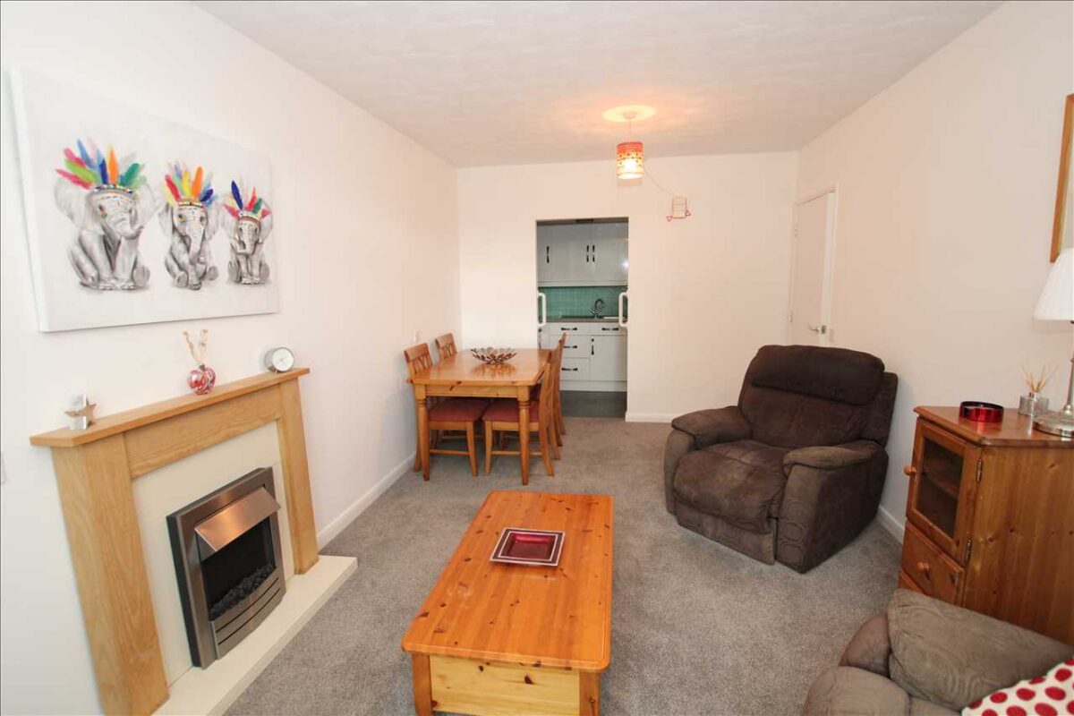 Summerhouse Court, Grayshott