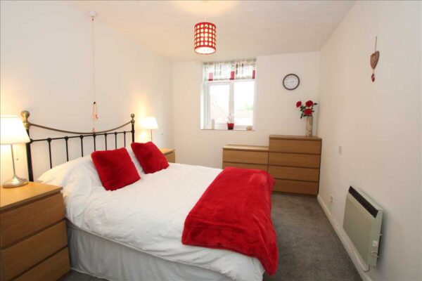 Summerhouse Court, Grayshott