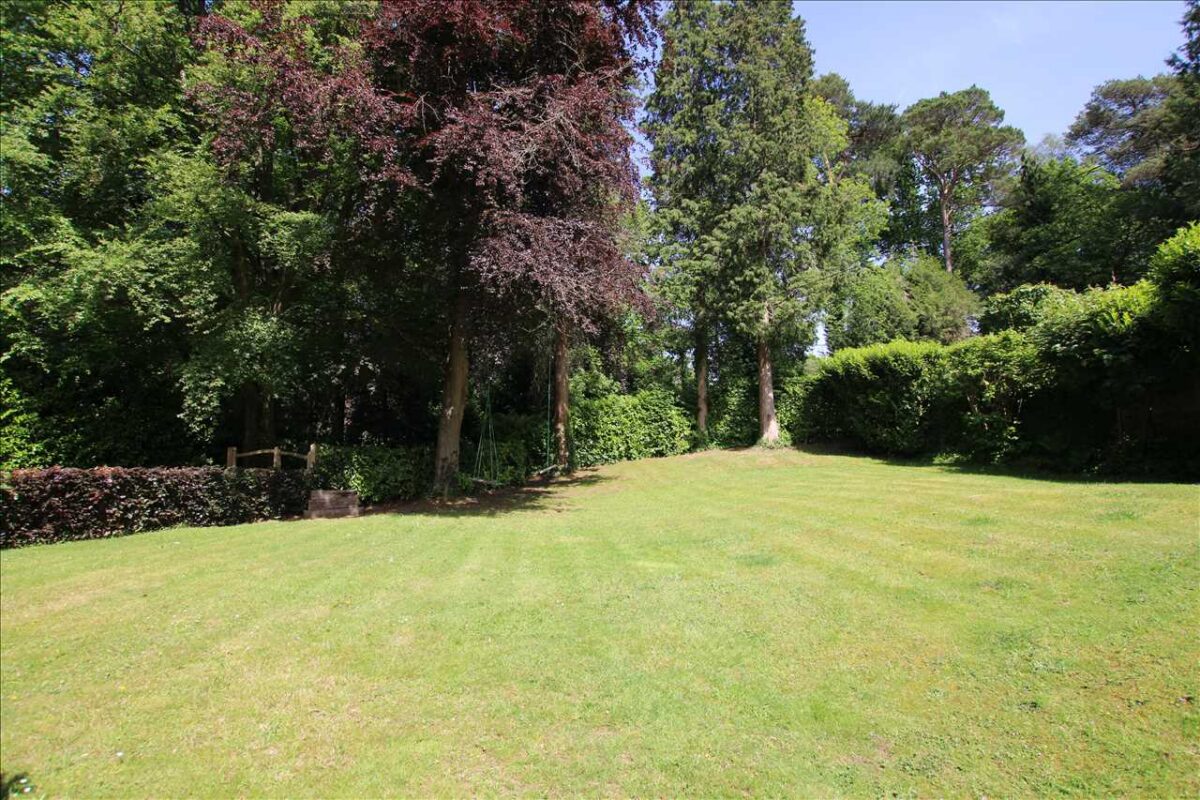 West Acre, Liss