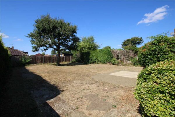 Liphook Road, Lindford