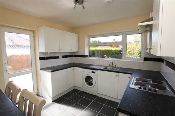 Liphook Road, Lindford