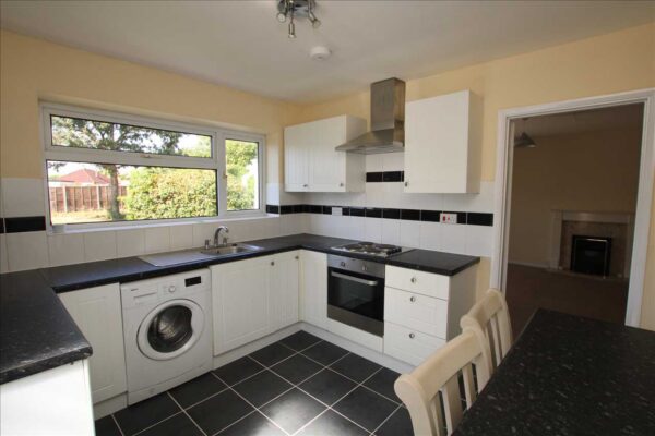 Liphook Road, Lindford
