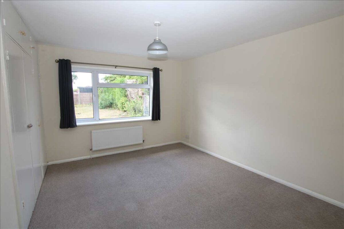Liphook Road, Lindford